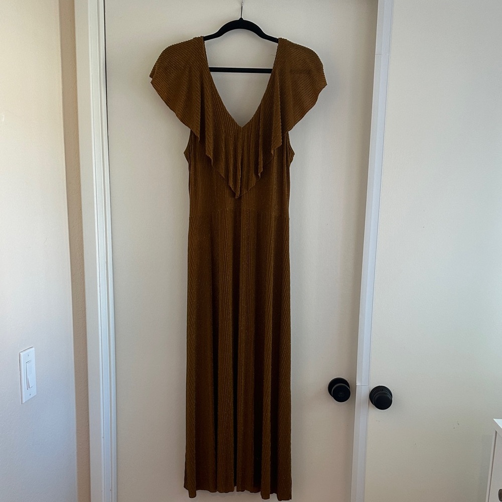 Elegant Brown Metallic Midi Dress